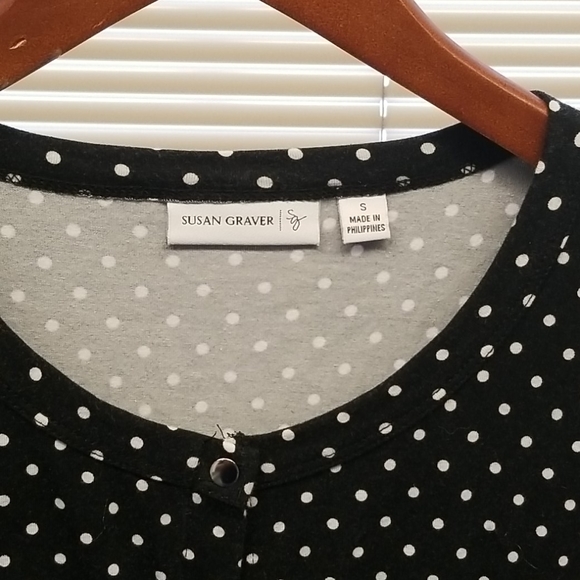 blouse - Picture 2 of 2